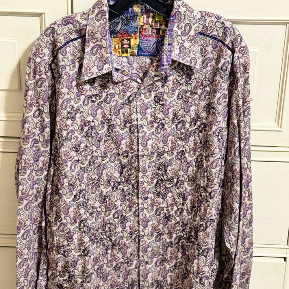 Men’s Robert Graham shirt